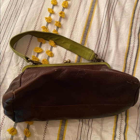 Miu Miu green/brown leather and suede kiss lock frame vintage purse clutch - Picture 8 of 15